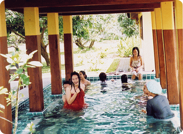 THE JOYS OF THAI BATHING 5